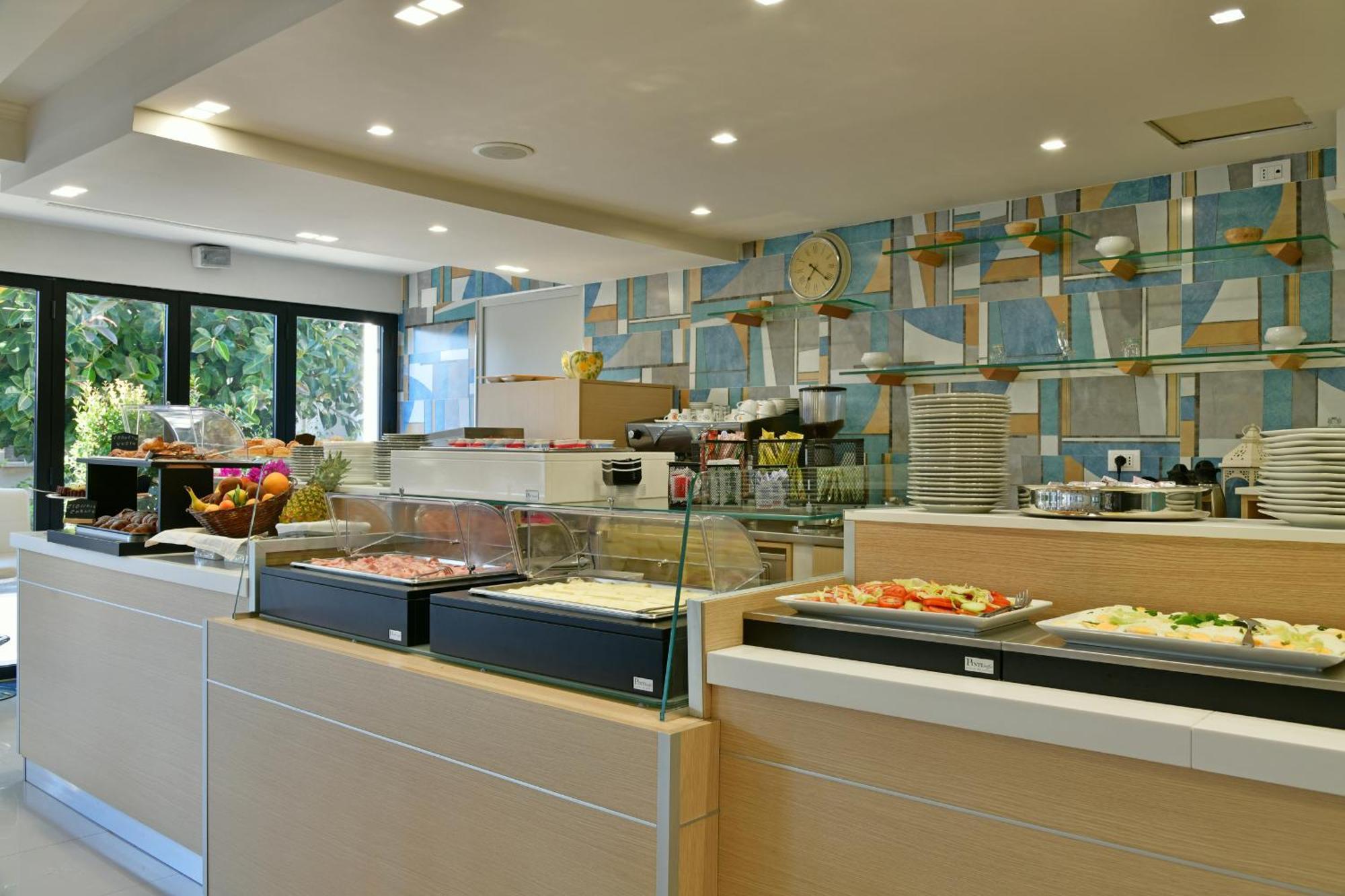Hotel & Apartments Villa Linda จีอาร์ดีนี นักซอส ภายนอก รูปภาพ