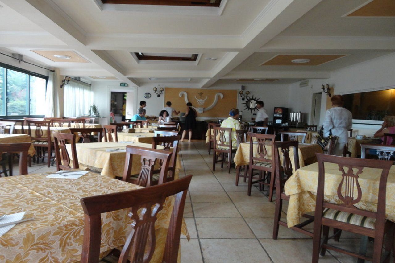Hotel & Apartments Villa Linda จีอาร์ดีนี นักซอส ภายนอก รูปภาพ